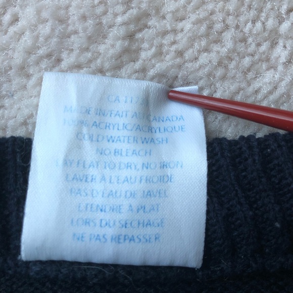 Vintage - SKY KNITTING - mens Vneck sweater 100% acrylic, navy blue - Picture 5 of 7